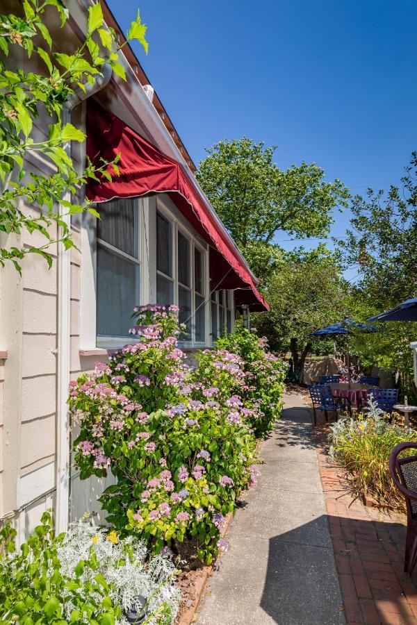 Antoinette's Apartments&Suites Cape May Extérieur photo